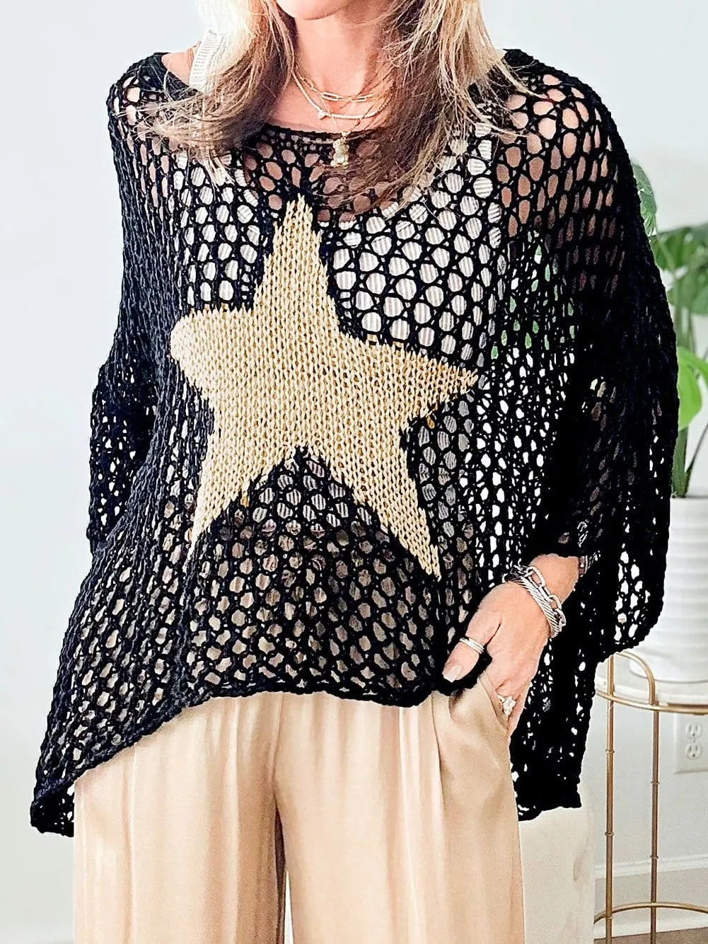Appealing Crochet Knit Top with Star