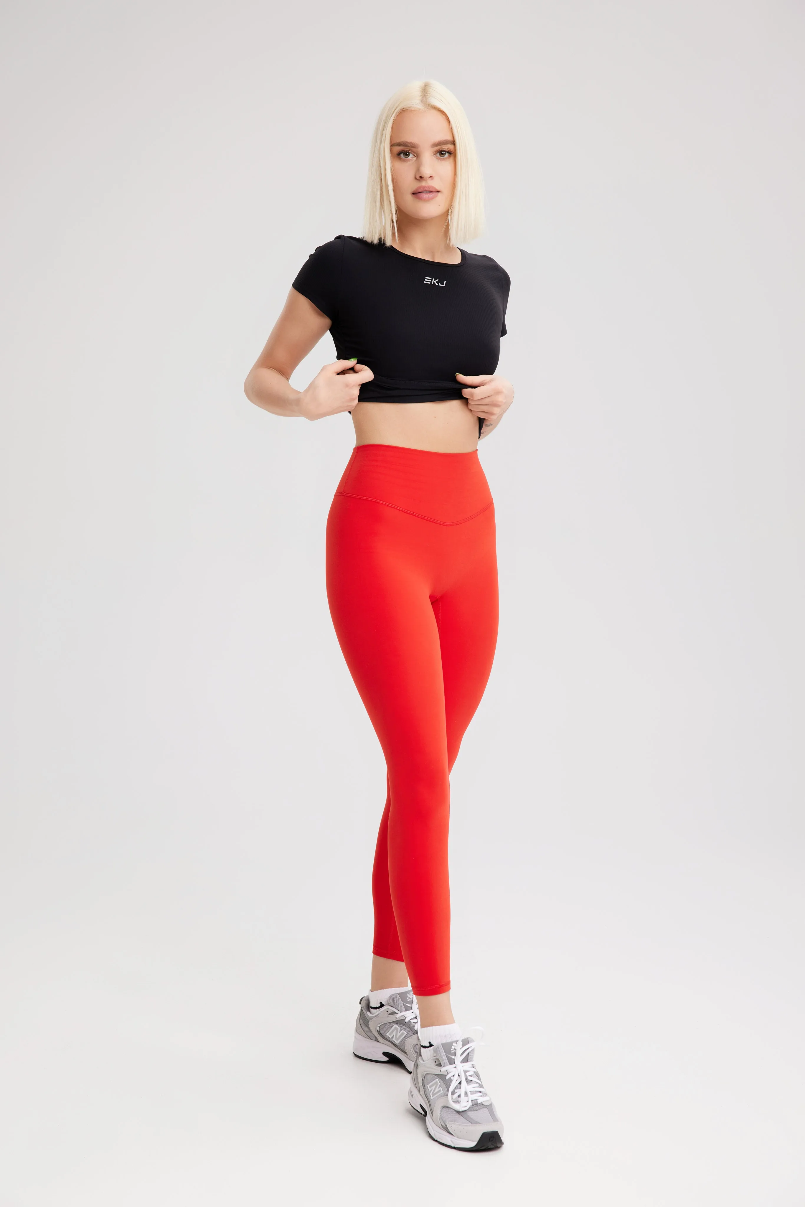 EKJ Bold Seamless Contour Leggings in Fiery Red