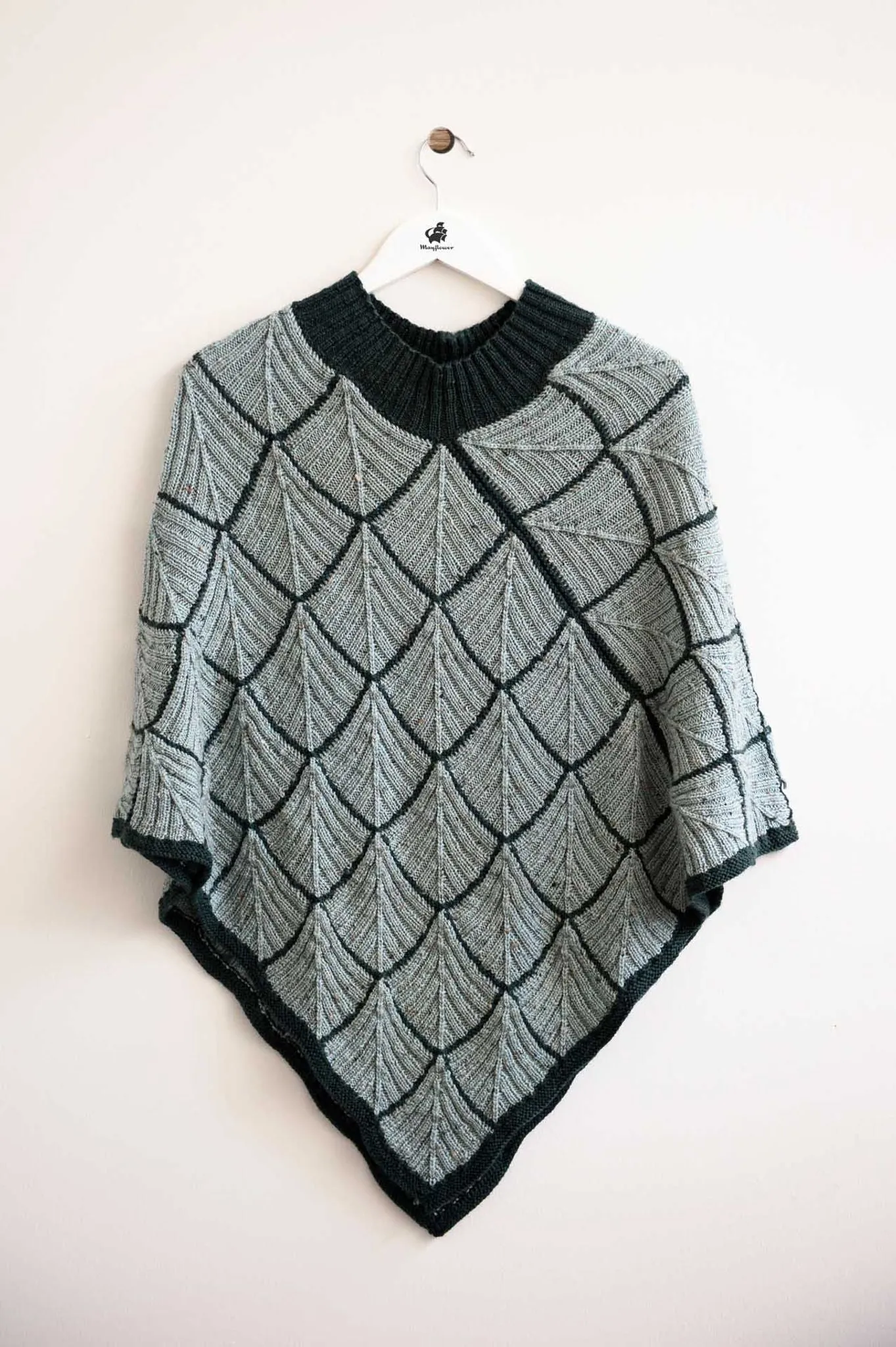 Elvira poncho