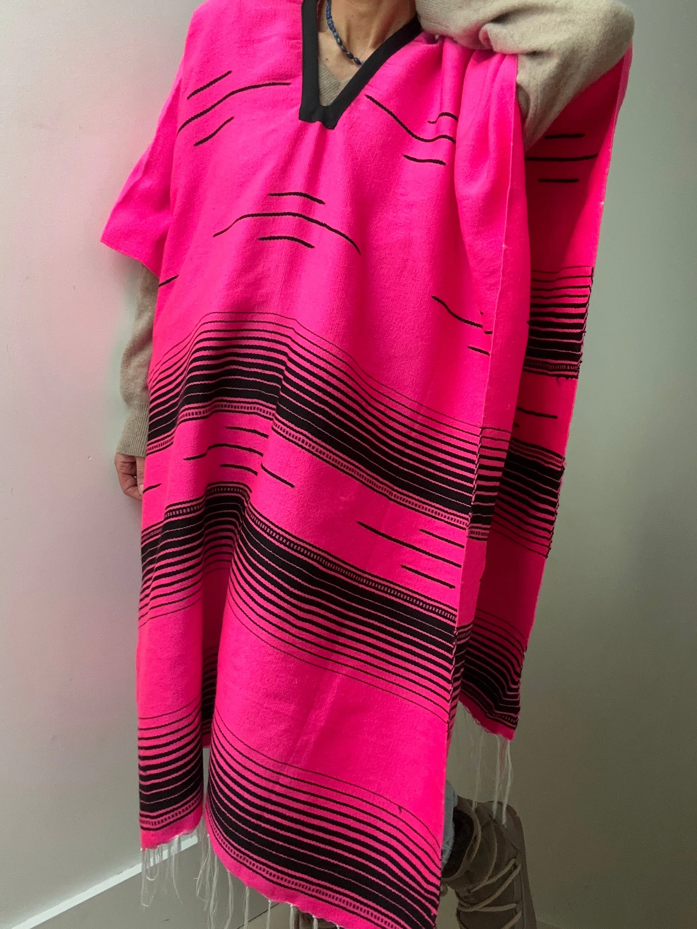 En Telar Woven Poncho Pink