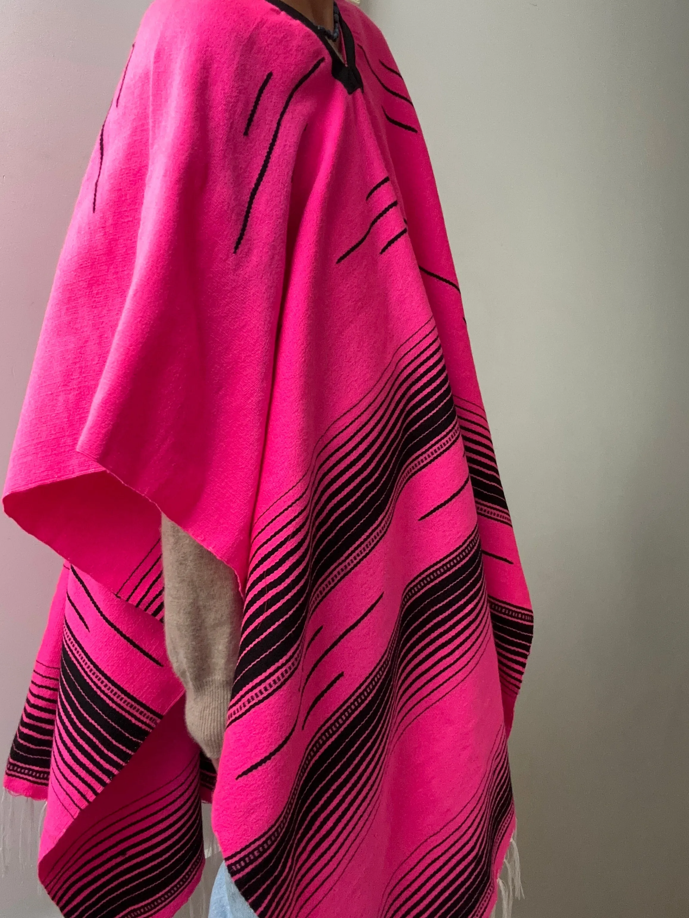 En Telar Woven Poncho Pink