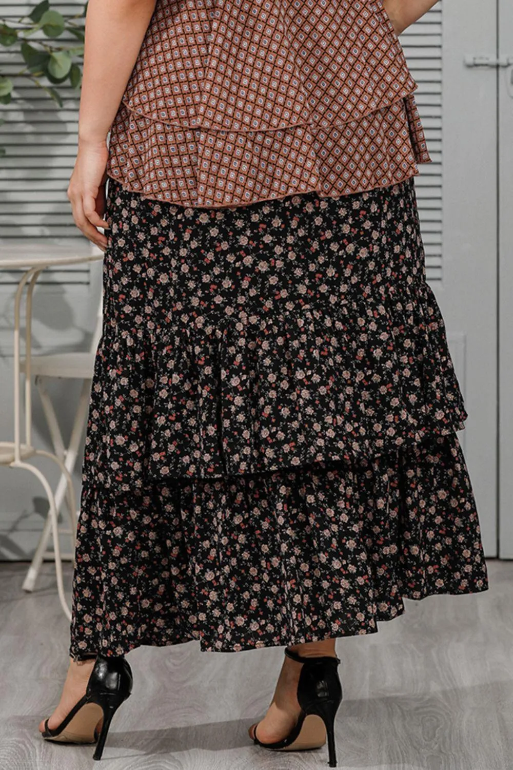 Fashionably Layered Plus Size Floral Maxi Skirt