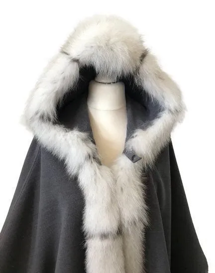 Grey Women Coat Cape Trim Fox Fur, Winter Women's Poncho Jacket, Warm Women's coat with a hood, Long Woolen Cloak