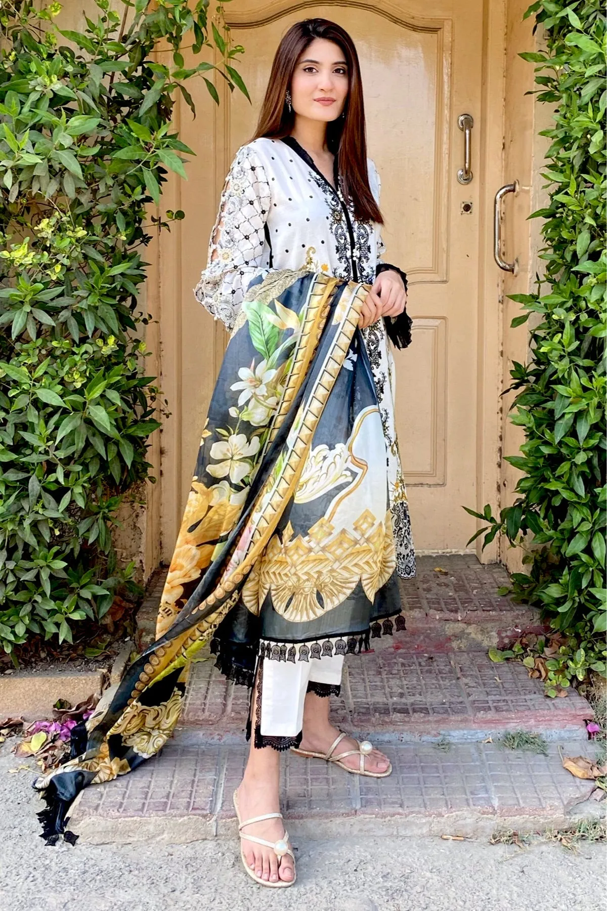 Jade Grandeur Luxury Lawn Collection – GL-19820