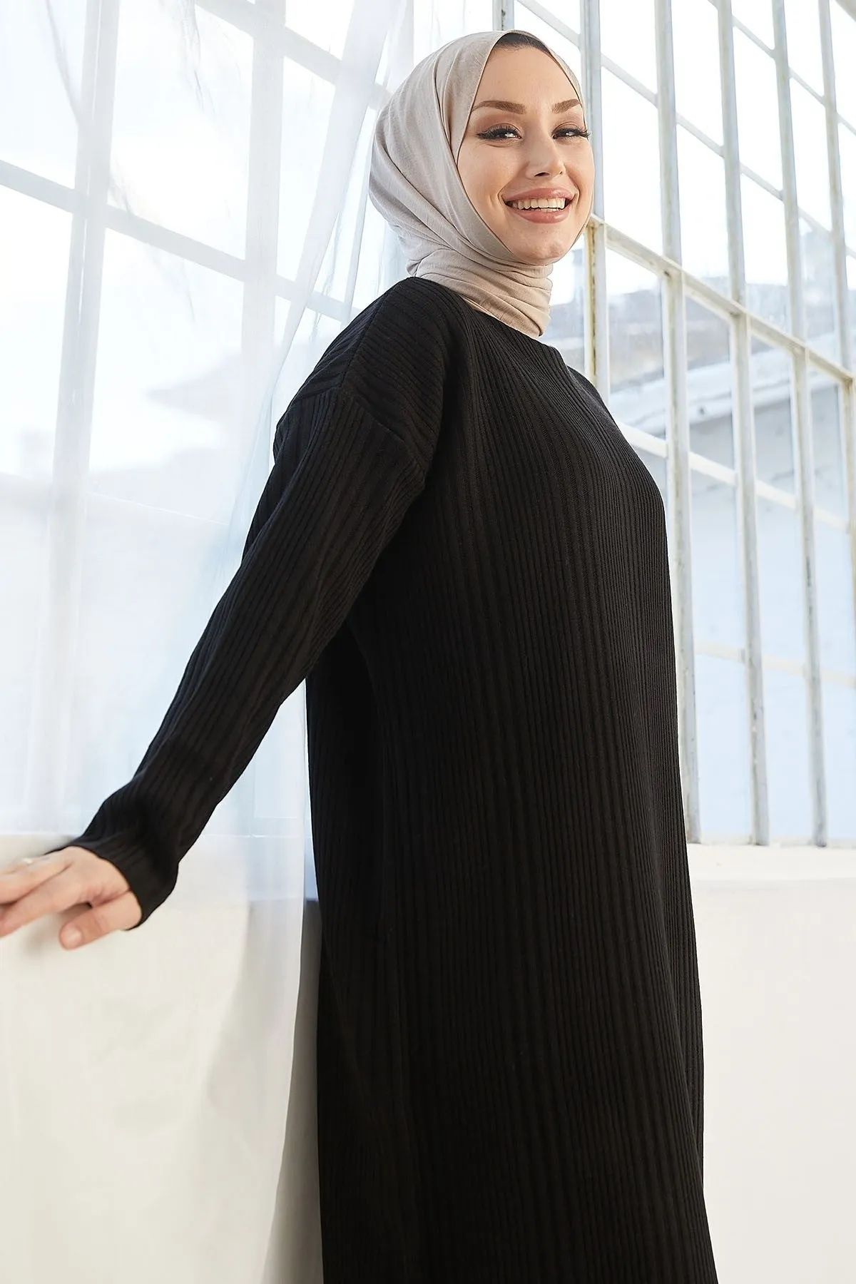 MDS Women Arissa Fisherman Collar Long Knit Dress - Black - Dragash
