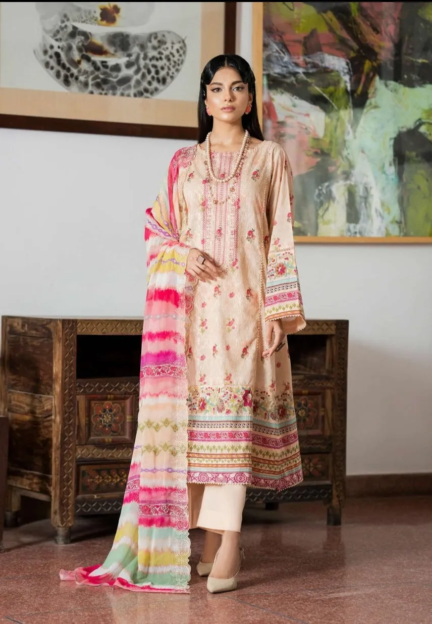 Musavvir Embroidered Lawn by GullJee – Design A2