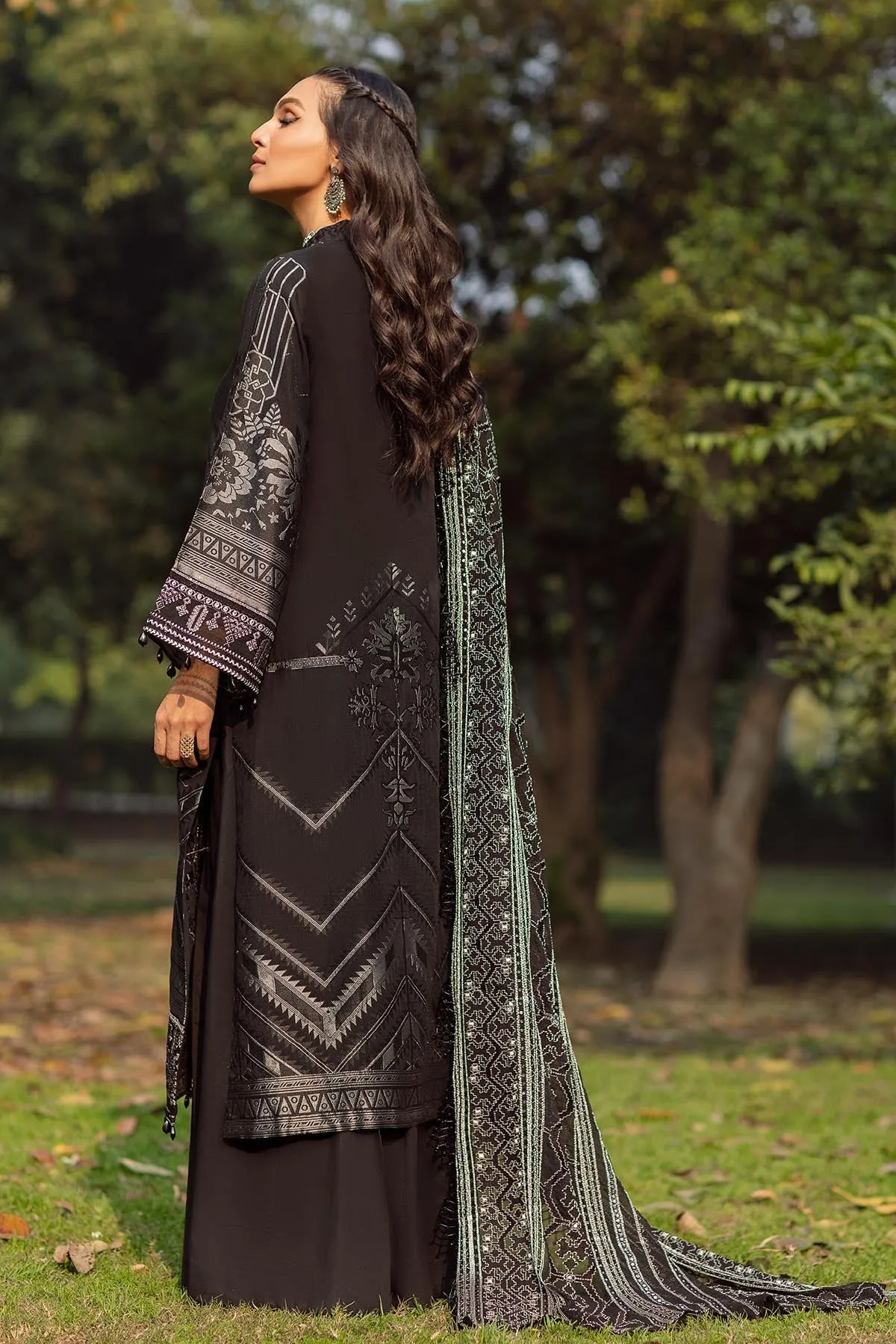 Nureh Maya · Lawn Jacquard Collection 2022 – WILDER