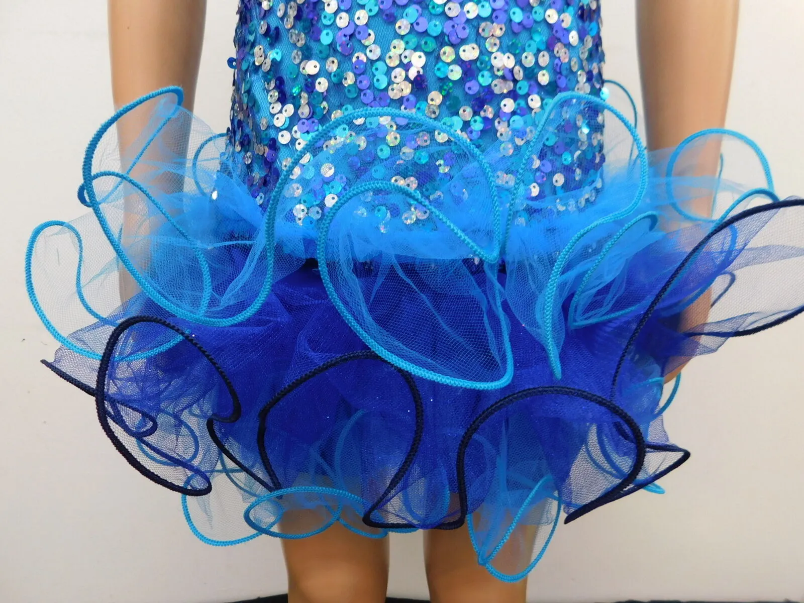 Pre-Owned Costume Curtain Call  E1062 Large Child Blue Dress Jazz Tap Pageant Sequin