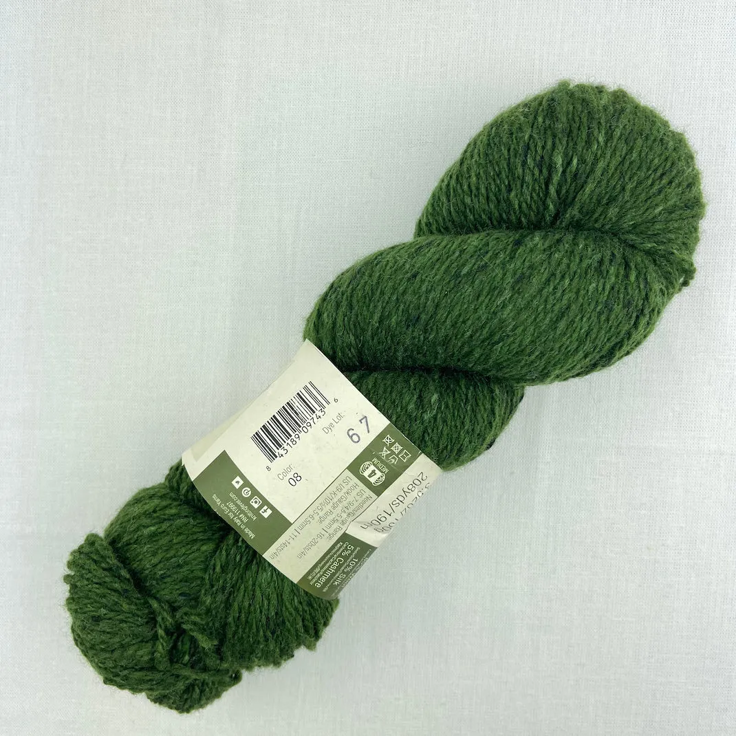 Queensland Cabled Poncho Knitting Kit | Queensland Kathmandu Aran & Knitting Pattern