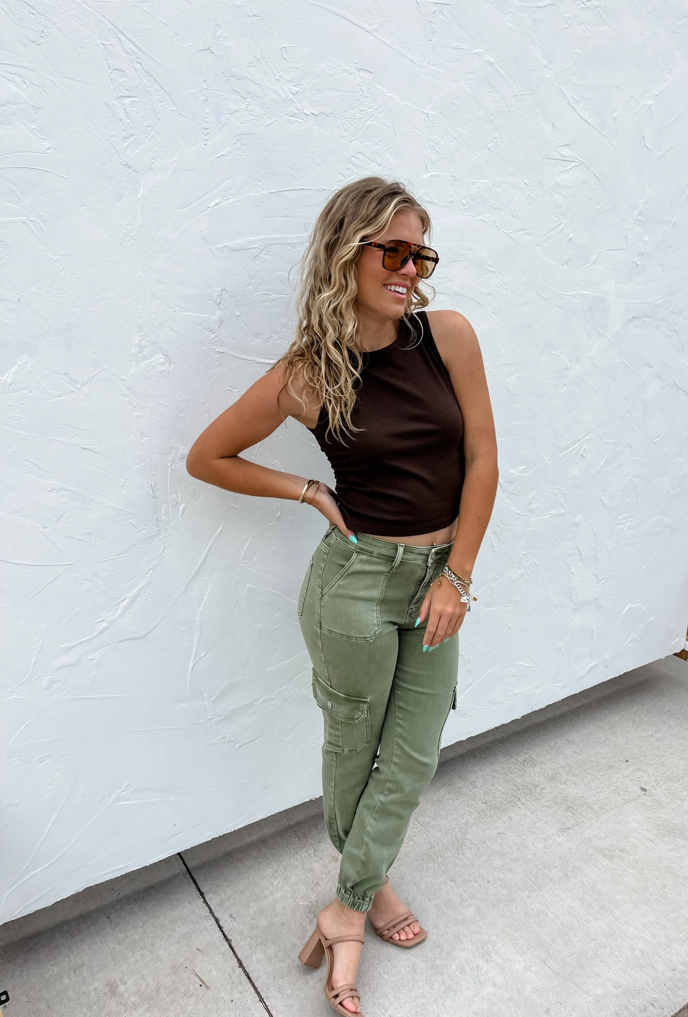 QUINN CARGO JOGGERS: OLIVE