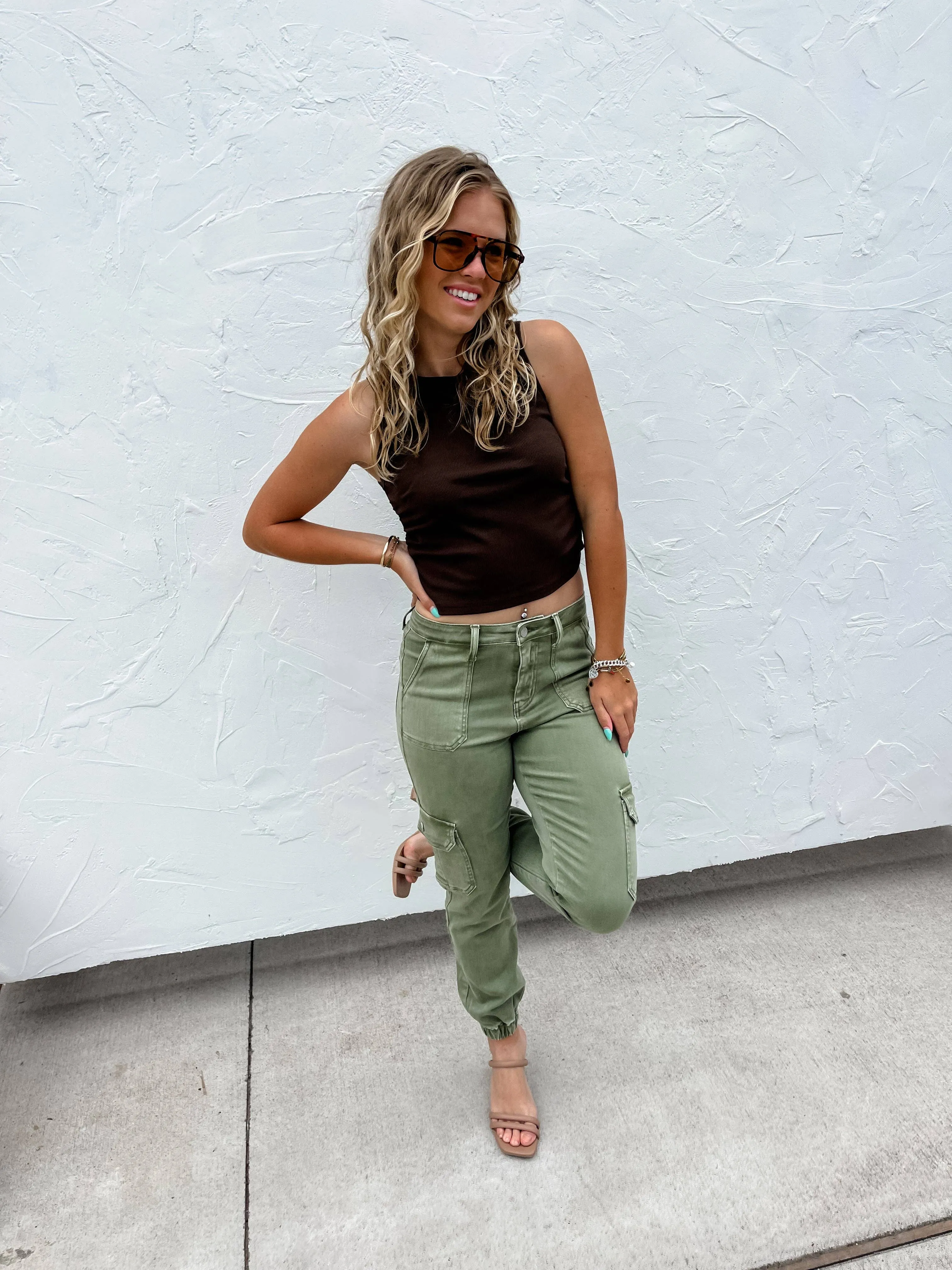 QUINN CARGO JOGGERS: OLIVE