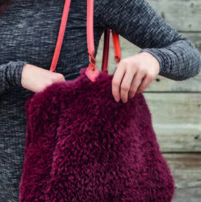 Sirdar Alpine Super Chunky & Supersoft Aran Pattern 8205 - Accessories