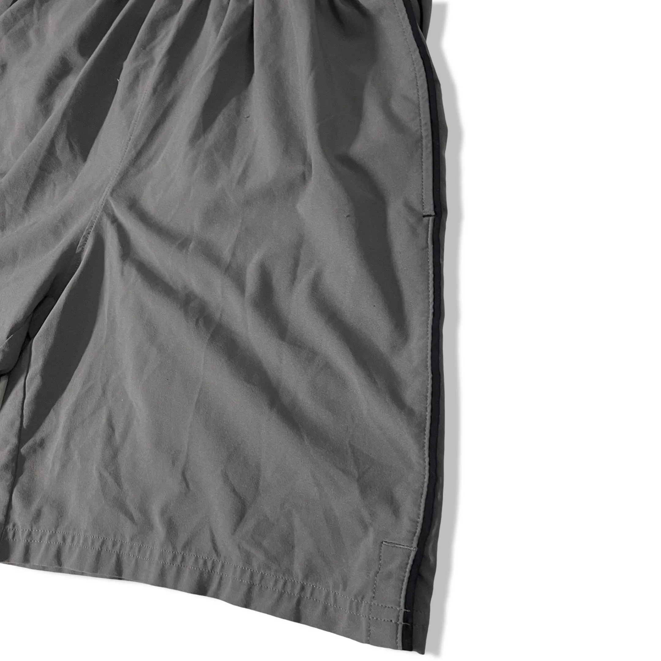 Vintage Grey men's Under Armour sport training short in M | W 24 | GREY|SKU 3686