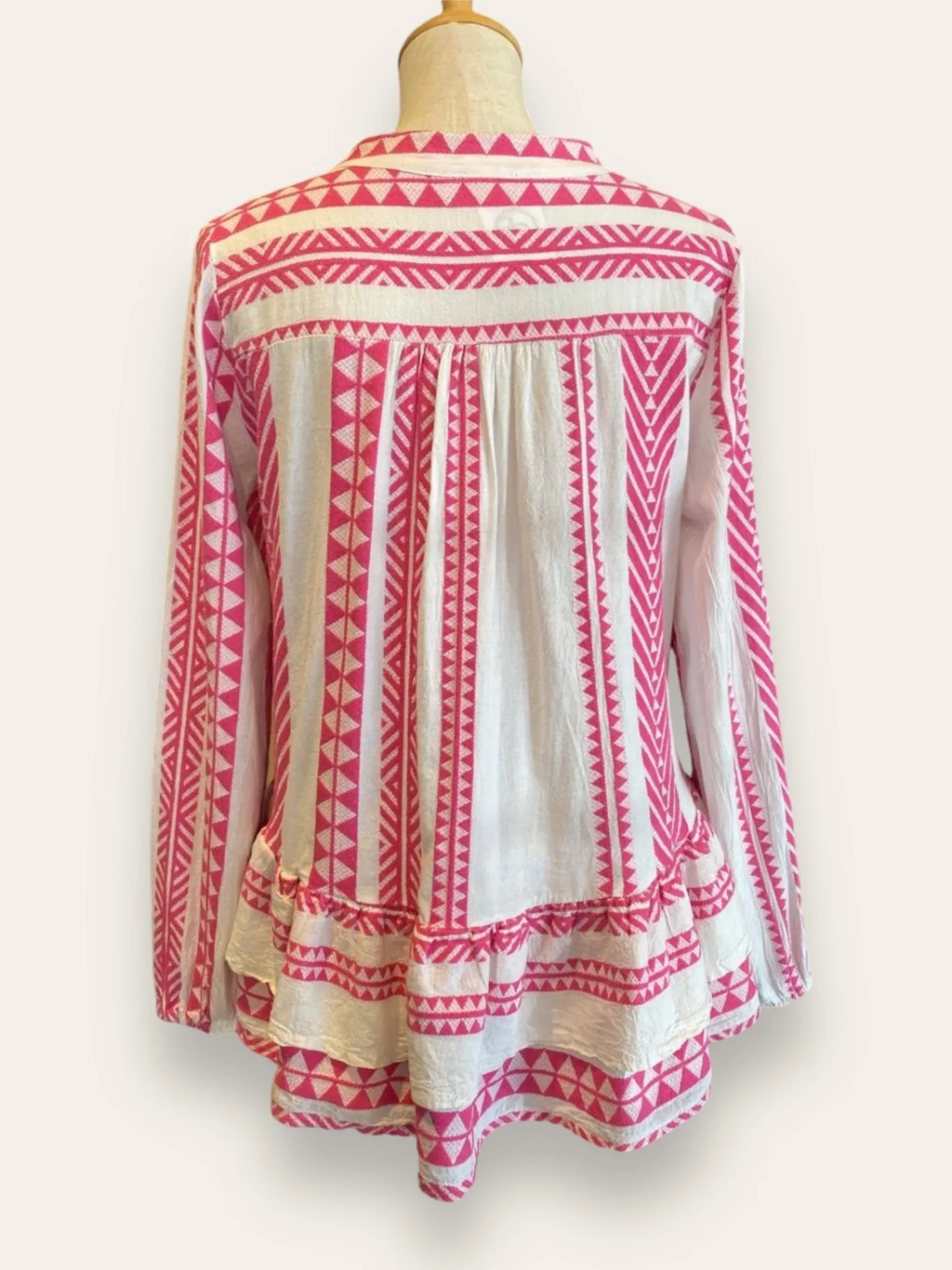 XUNA White and Pink layered Blouse M